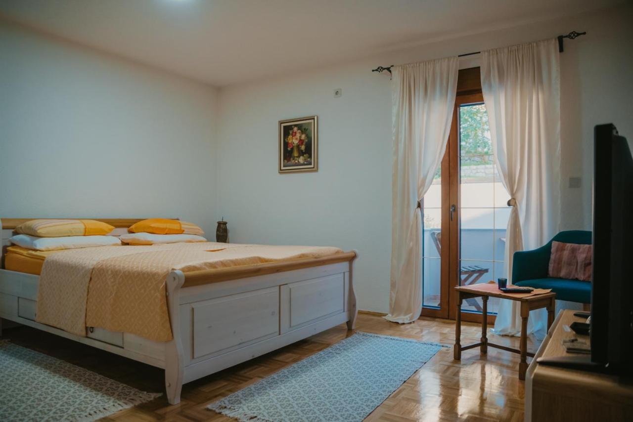 Ferienwohnung Almira Tuzla Exterior foto